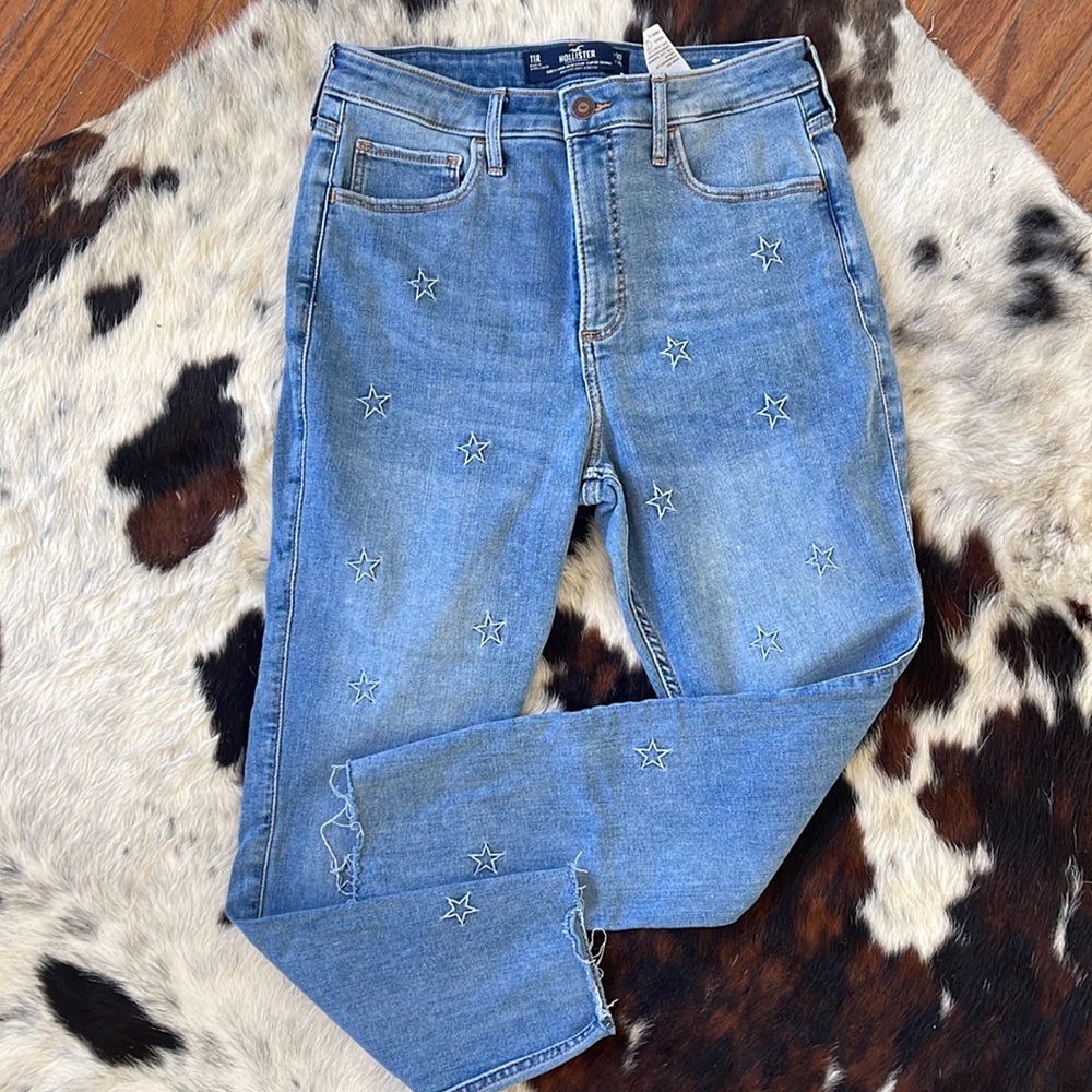 ⭐️ new without tag embroidered star jeans